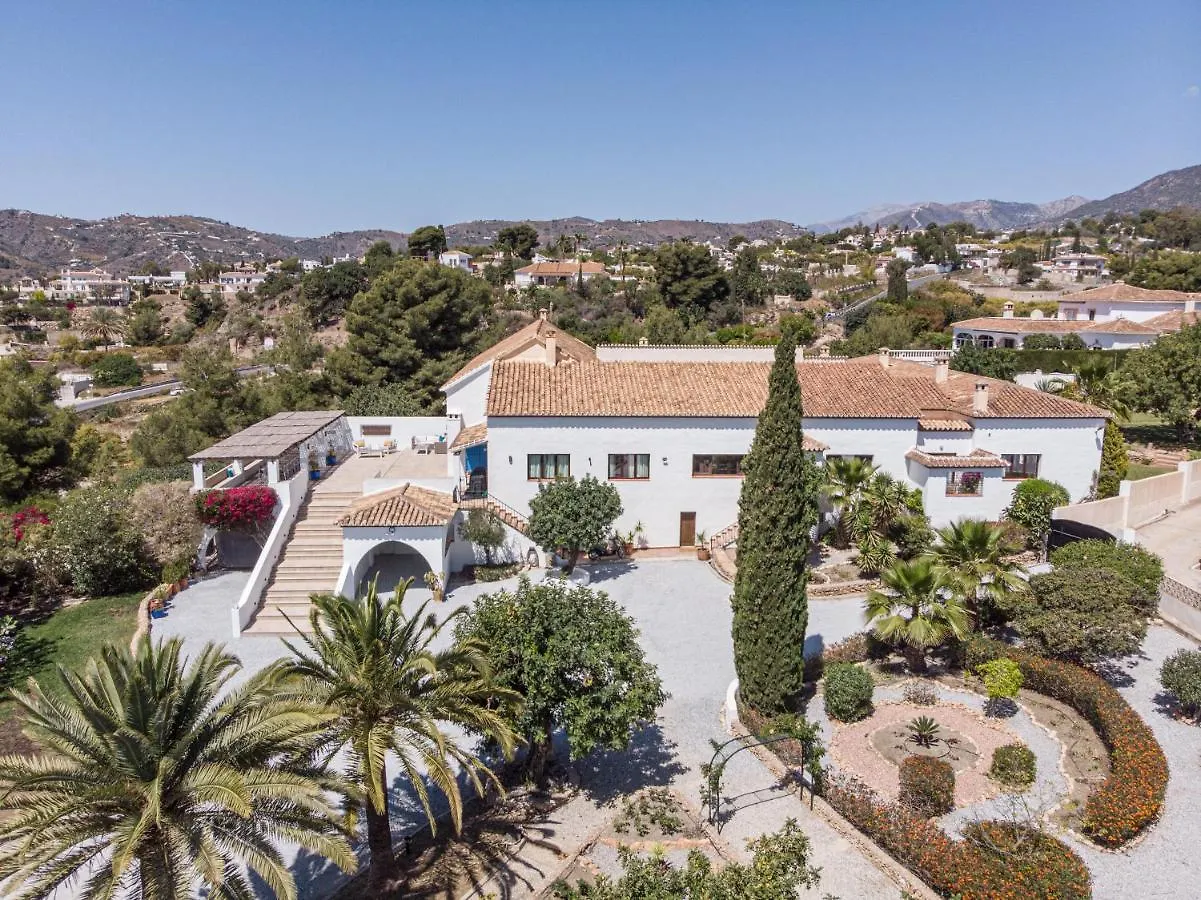 La Roca Rara - 8 Bedroom Villa Nerja